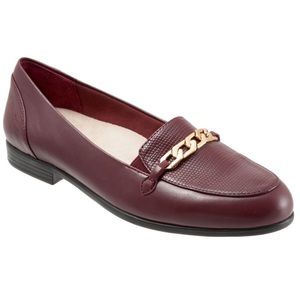 Trotters Anastasia Women's Comfort Slip-on Shoe